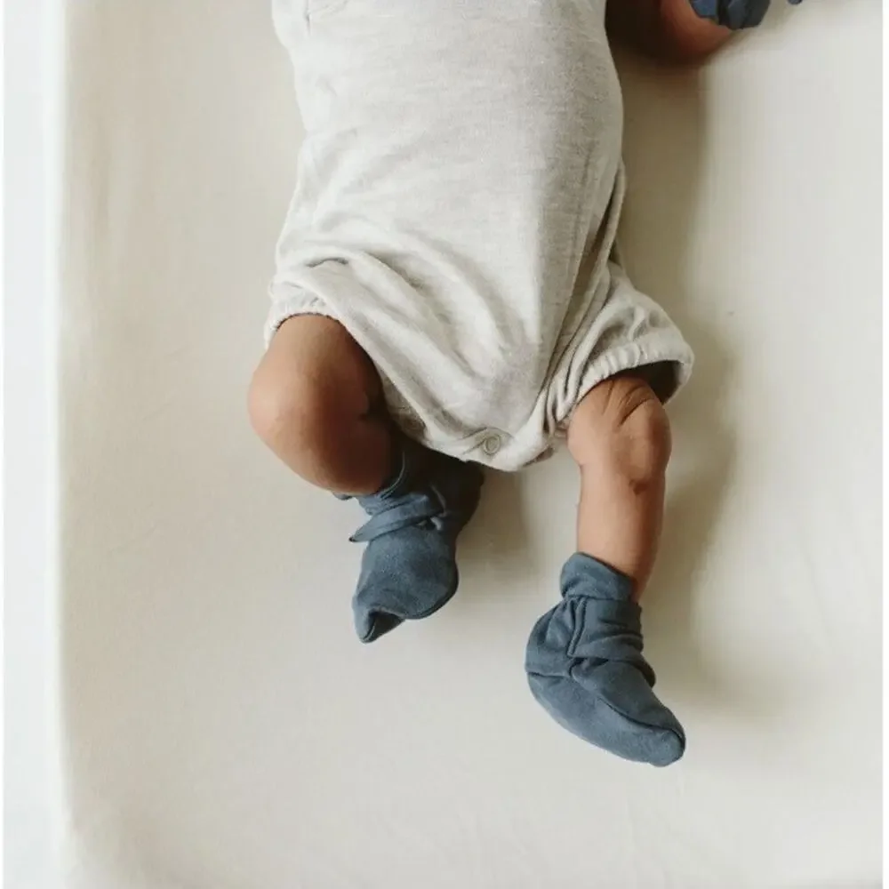 Goumi Baby Booties Size 12-18‎ Months Stay On Boot Organic Bamboo Black Midnight